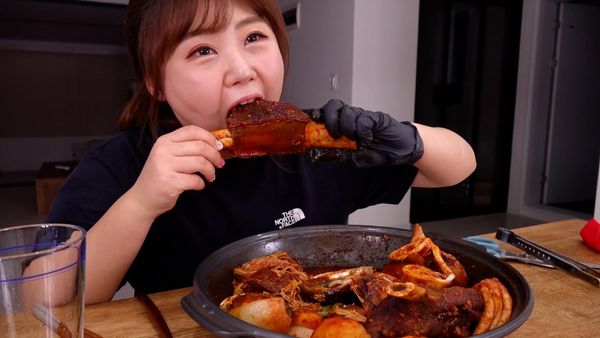 G-NI's Mukbang - Episódio 12