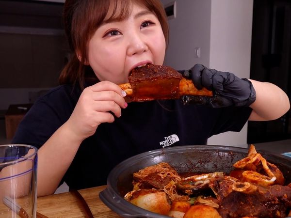 G-NI's Mukbang - Episódio 12