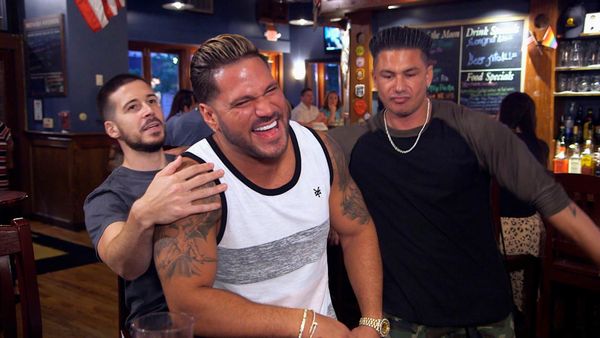 Jersey Shore: Vacaciones en familia - Santo Drama