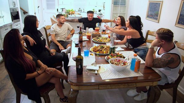 Jersey Shore: Vacaciones en familia - 4 Puños, 2 botellas y una casa en la costa