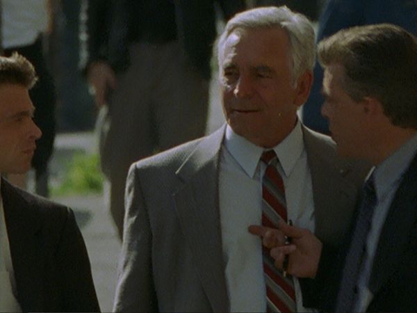 Da Vinci's Inquest - The Stranger Inside