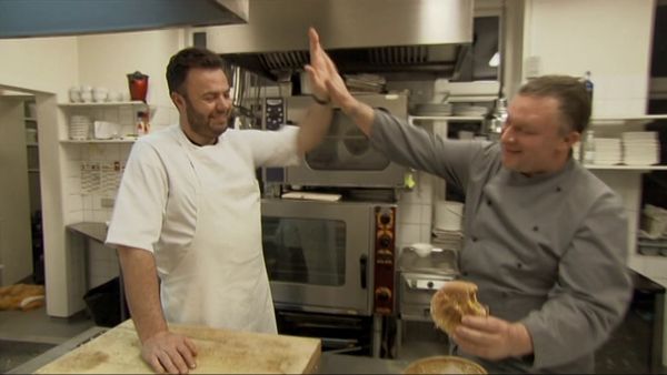 Med kniven for struben - Episode 305