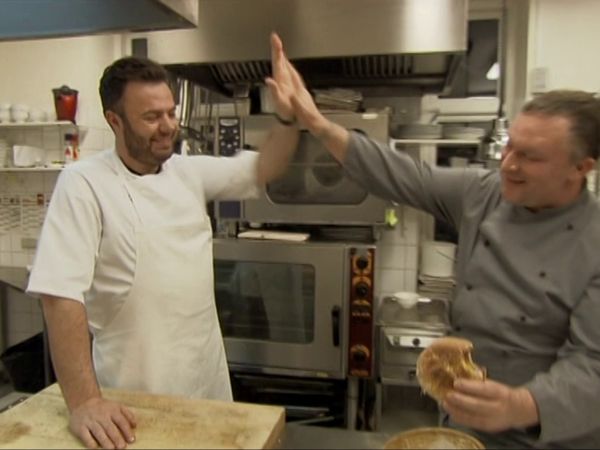 Med kniven for struben - Episode 305