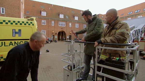 Med kniven for struben - Episode 411