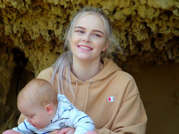 Jovens e Mães: Austrália - Em Casa