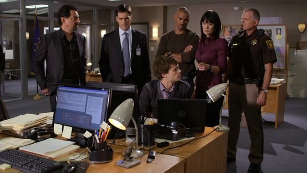Criminal Minds - Middle Man