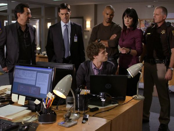 Criminal Minds - Middle Man