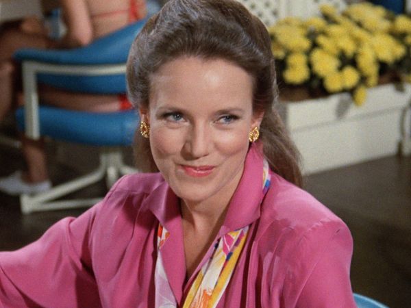 The Love Boat - My Stepmother, Myself, Almost Roommates, Cornerback Sneak