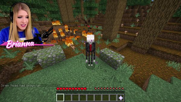 Brianna Playz - How to Prank Siren Head as a Mob