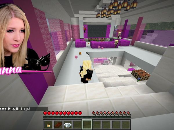 Brianna Playz - I Spent 24 Hours in Unspeakable's Minecraft House