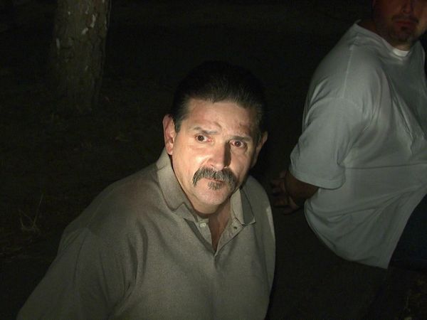 Cops en español - ¡PONTE LA ROPA AHORA MISMO!