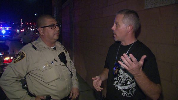 Cops en español - AMIGOS DE LA BIBLIA