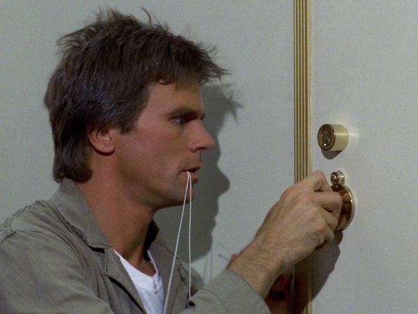 MacGyver - Heist, The