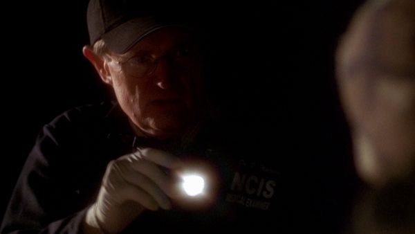 NCIS - Paraquedas