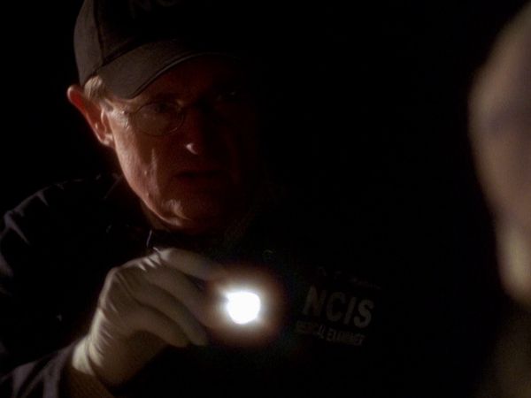 NCIS - Paraquedas