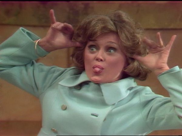 Maude - The Emergence Of Vivian