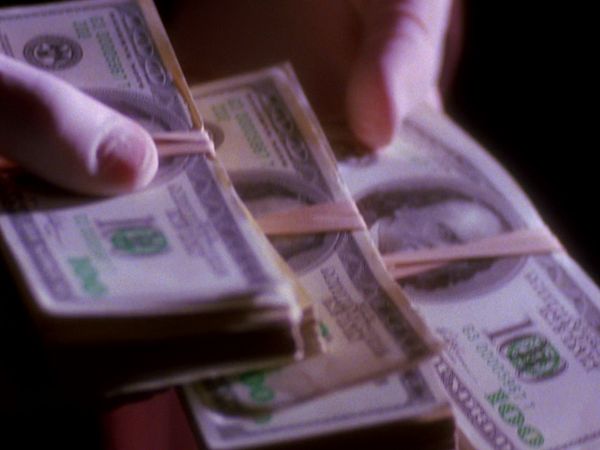 NCIS LT - La verdad está ahí afuera