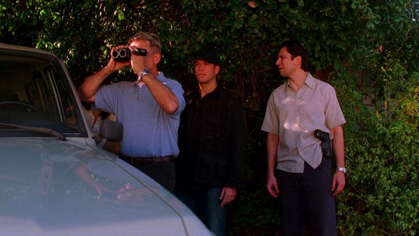 NCIS LT - Marino abatido