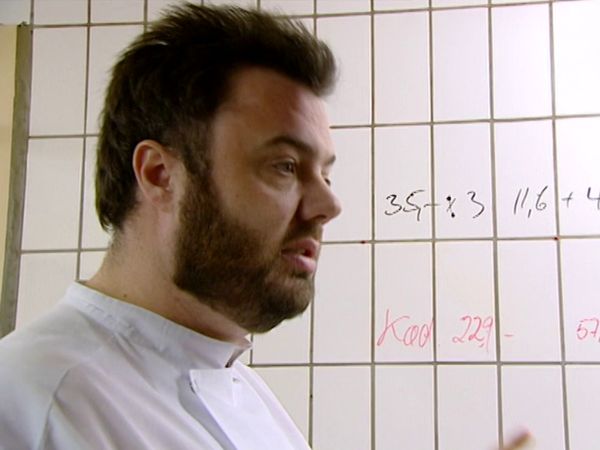 Med kniven for struben - Episode 212