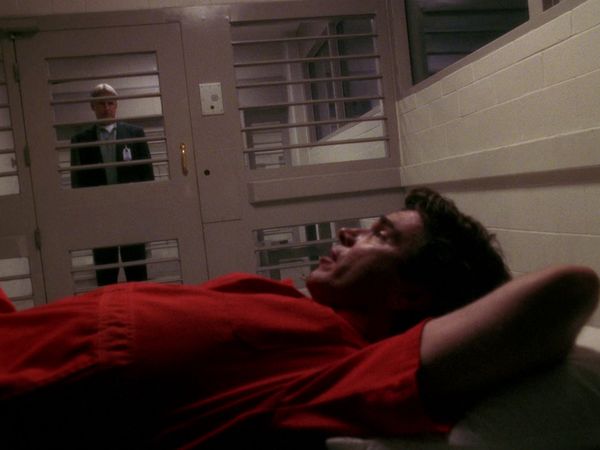 NCIS - A Caça de Ari, Parte I