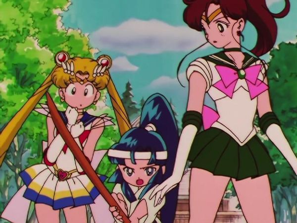 Sailor Moon - Aiming for the Top: The Pretty Swordswoman's Dilemma