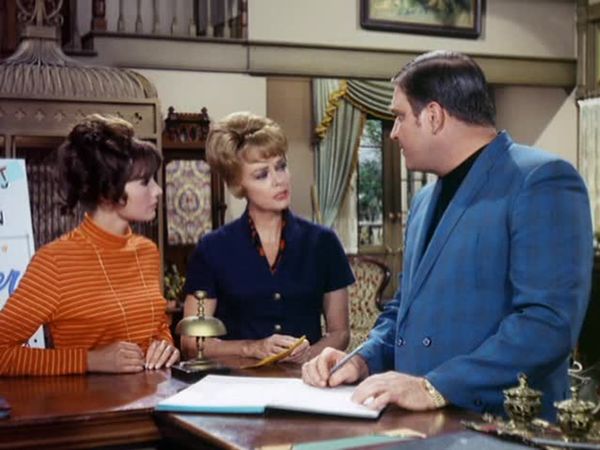 Petticoat Junction - The Glen Tinker Caper