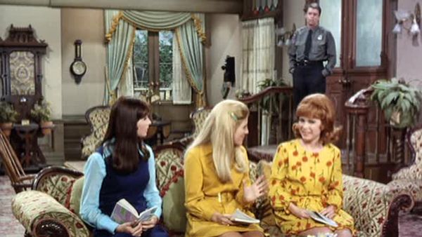 Petticoat Junction - Love Rears Its Ugly Head