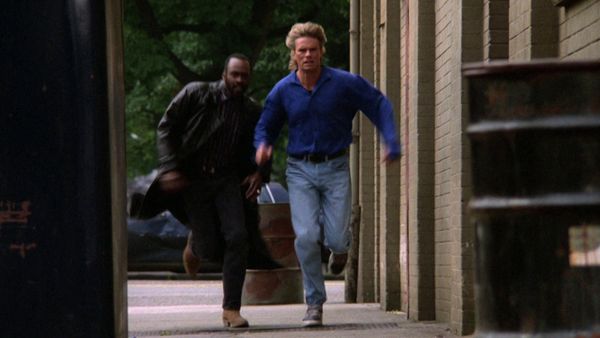 MacGyver - The Black Corsage