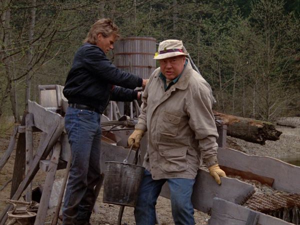 MacGyver LT - Unfinished Business