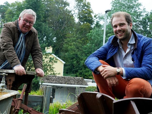 Antiques Road Trip - Phil Serrell and Tim Medhurst, Day 5
