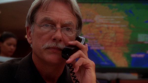 NCIS LT - Fingiendo