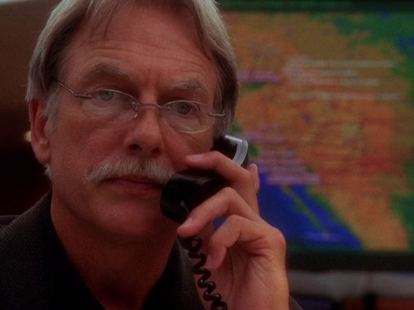 NCIS LT - Fingiendo