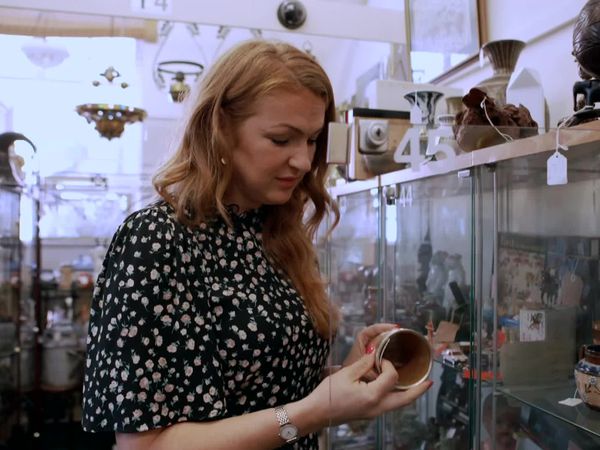 Antiques Road Trip - Tim Medhurst and Irita Marriott, Day 1