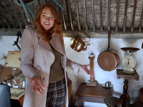 Antiques Road Trip - Tim Medhurst and Irita Marriott, Day 4