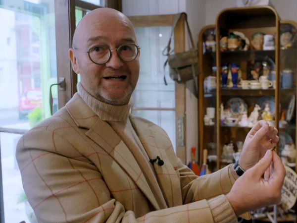 Antiques Road Trip - Roo Irvine and David Harper, Day 5