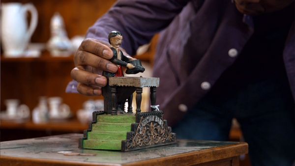 Celebrity Antiques Road Trip - Clive Myrie and Reeta Chakrabarti