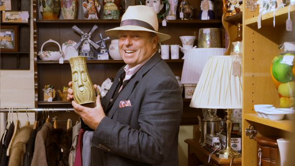 Celebrity Antiques Road Trip - Zoe Lyons and Noreen Khan