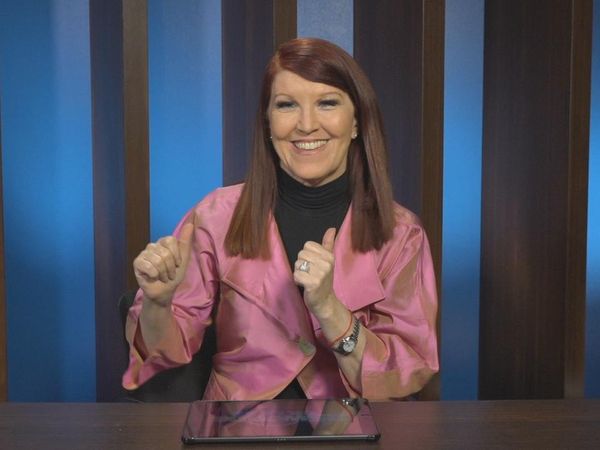 25 Words or Less - Kate Flannery Finally Toots Her Horn