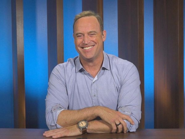 25 Words or Less - Matt Iseman Puts His Trust In Jamie-Lynn Sigler