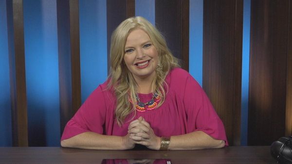 25 Words or Less - Melissa Peterman Is Up To No Good