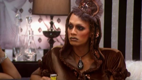 RuPaul's Drag Race Untucked - Untucked - Face, Face, Face of Cakes