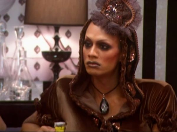 RuPaul's Drag Race Untucked - Untucked - Face, Face, Face of Cakes