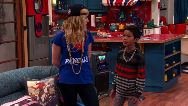Sam & Cat LT - Guerra de niñeras