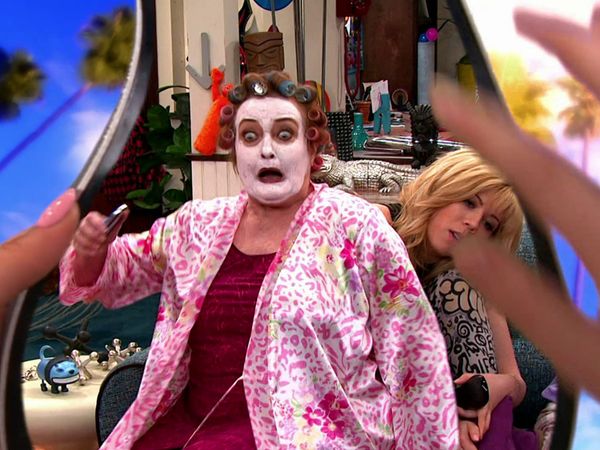 Sam & Cat LT - Salto Sobre El Atún Asesino: Freddie Jade Robbie - Parte 2