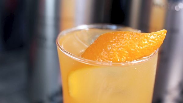 Studio Bar Barras LATAM - Pisco Sunrise