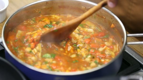 Studio Cocina- AlacocinaTv - Chupe de Langostinos / Cazuela de Garbansos