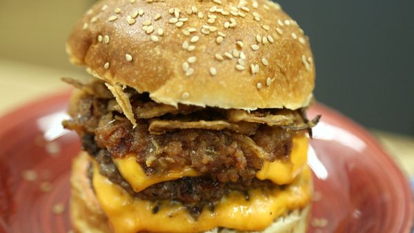 Studio Cocina- AlacocinaTv - Hamburguesa Crispyboy / Sandwich de trucha Crispy