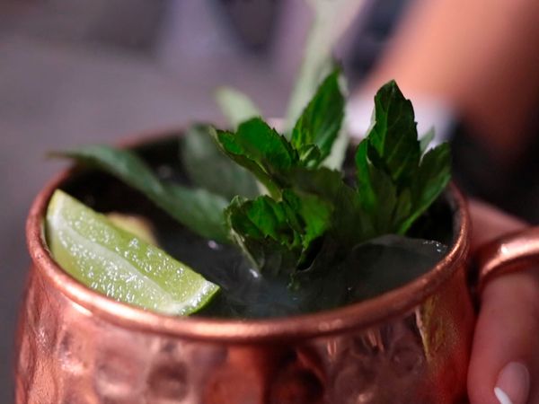 Studio Bar Barras LATAM - Pisco Mule