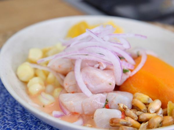 Studio Cocina- AlacocinaTv - Ají de Pescado / Ceviche con Kevin GG