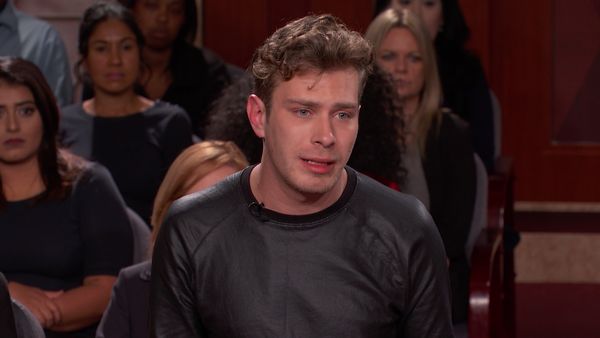 Hot Bench - Road Rage Fender Bender!; Hair Salon /Restaurant Juggler!